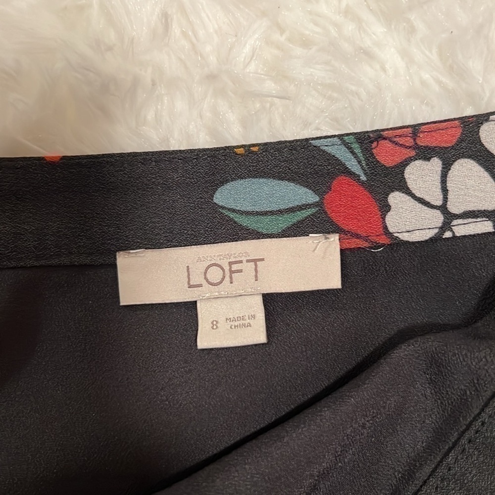 LOFT ruffled skirt - size 8 - Picture 4 of 10